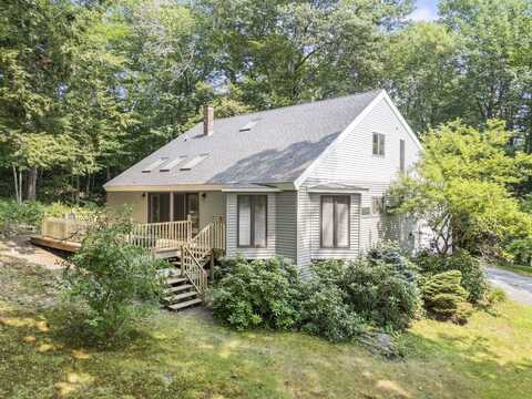 34 Rejane Avenue, Lewiston, ME 04240