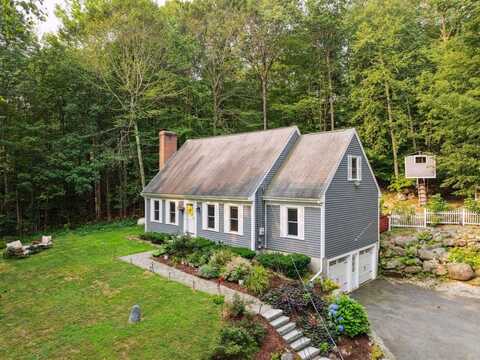 29 Fairlane Drive, Bedford, NH 03110