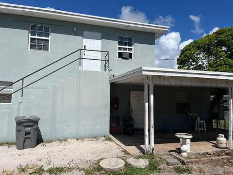 1221 Miner Rd, Lake Worth, FL 33462