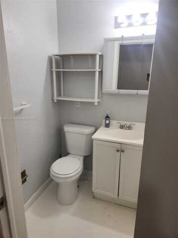8918 Collins Ave, Surfside, FL 33154