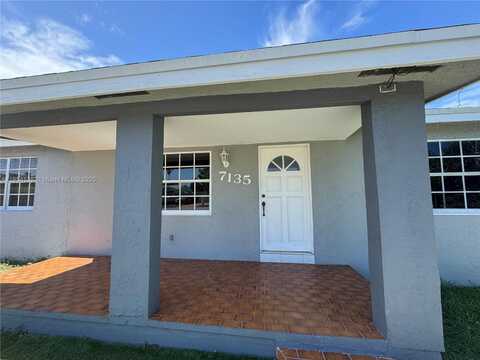 7135 SW 13th St, Miami, FL 33144