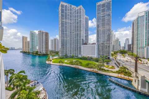 200 Biscayne Boulevard Way, Miami, FL 33131
