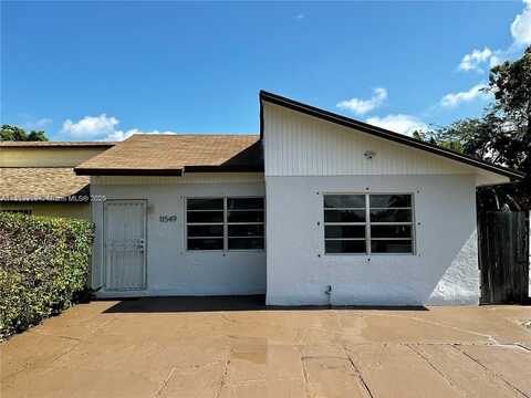 11549 SW 4th St, Sweetwater, FL 33174
