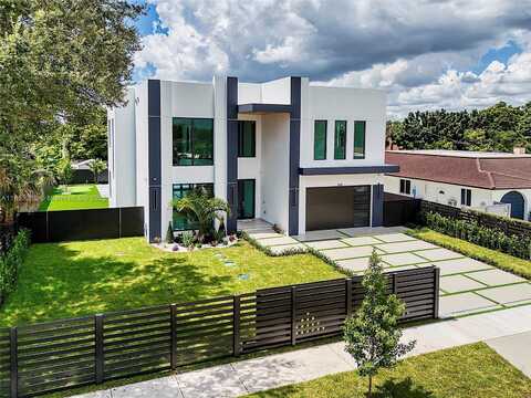 9330 SW 34th St, Miami, FL 33165