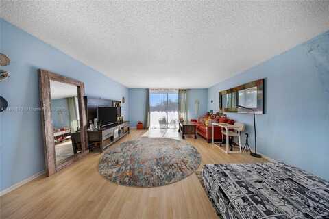 12500 NE 15th Ave, North Miami, FL 33161
