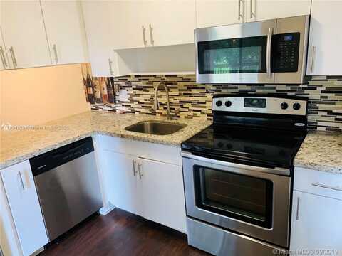 4017 N University Dr, Sunrise, FL 33351