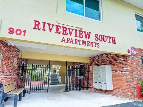 901 NE 18th Ct, Fort Lauderdale, FL 33305
