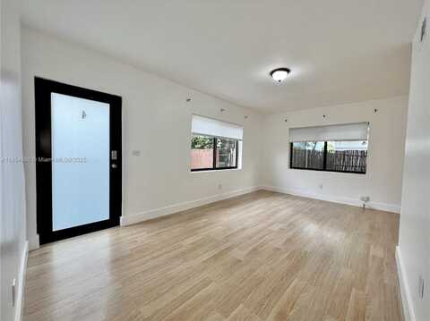 877 80th St, Miami Beach, FL 33141