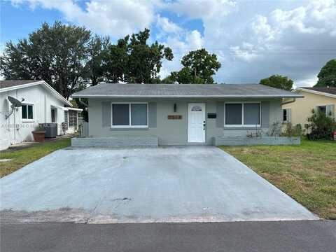 7014 NW 57th Ct, Tamarac, FL 33321