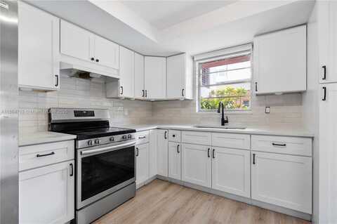 180 NE 12th Ave, Hallandale Beach, FL 33009