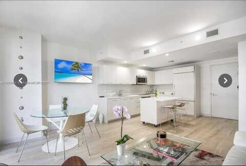 55 SW 9th St, Miami, FL 33130