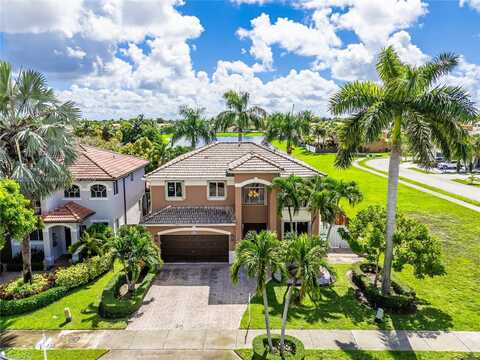 6913 SW 163rd Pl, Miami, FL 33193