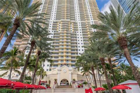 17875 Collins Ave, Sunny Isles Beach, FL 33160