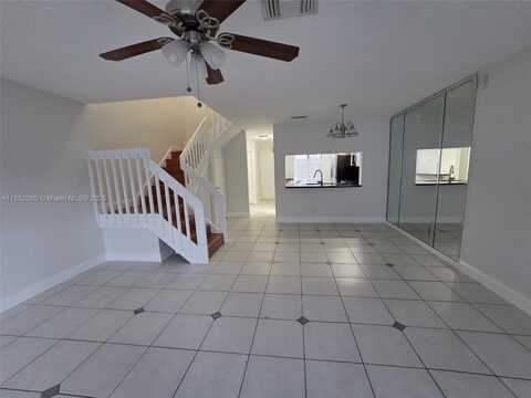 9158 NW 44th Ct, Sunrise, FL 33351