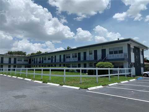 2300 Pierce St, Hollywood, FL 33020