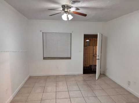 2410 NW 34th St, Miami, FL 33142