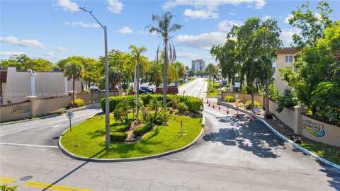 4088 Inverrary Dr, Lauderhill, FL 33319