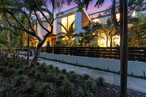 2800 Calusa Street, Miami, FL 33133