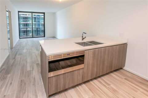 801 S Miami Ave, Miami, FL 33130