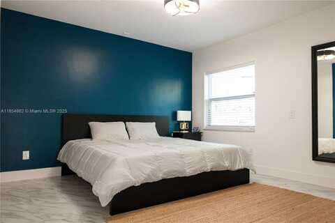 224 Meridian Ave, Miami Beach, FL 33139