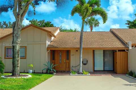 2400 SW 19th Ave, Boynton Beach, FL 33426