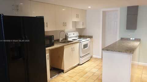 13210 NE 3rd Ave, North Miami, FL 33161