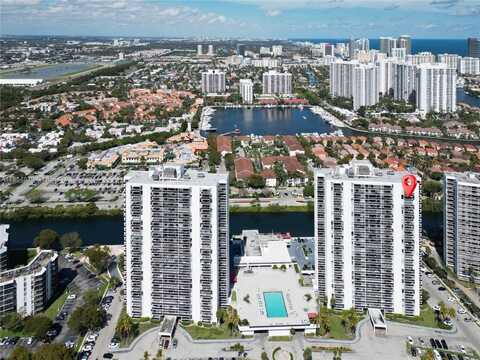 3675 N Country Club Dr, Aventura, FL 33180