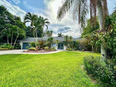 4301 SW 101st Ave, Davie, FL 33328