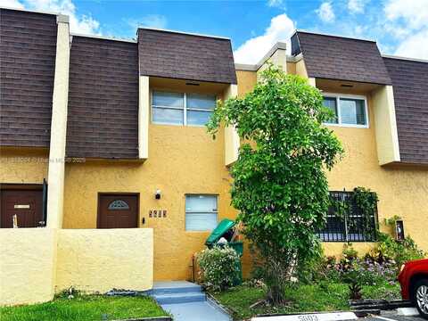 5603 Blueberry Ct, Lauderhill, FL 33313