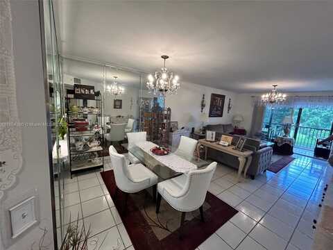 12550 SW 15th St, Pembroke Pines, FL 33027