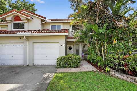 7592 S Pinewalk Dr S, Margate, FL 33063