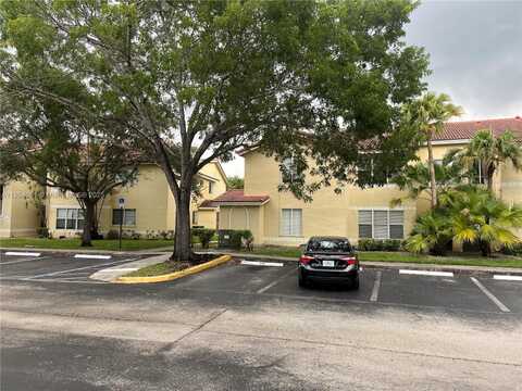 437 Vista Isles Dr, Plantation, FL 33325