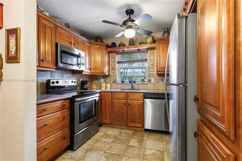 1425 Arthur St, Hollywood, FL 33020