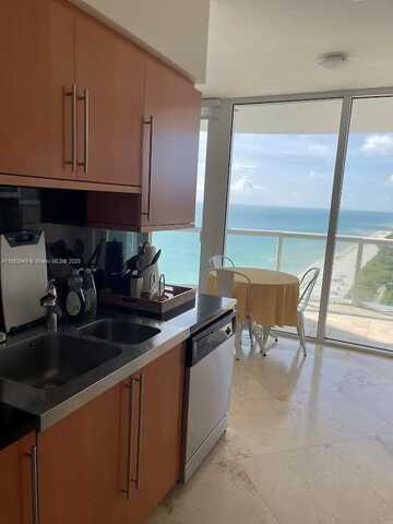 6365 Collins Ave, Miami Beach, FL 33141
