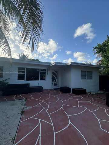 16030 Miami Dr, North Miami Beach, FL 33162