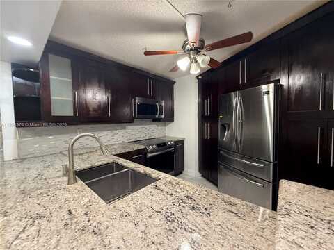 8146 Thames Blvd, Boca Raton, FL 33433