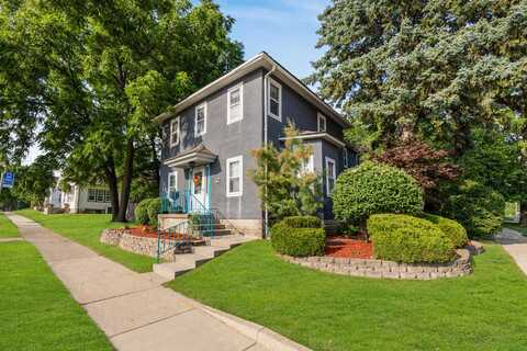 607 Delafield St, Waukesha, WI 53188