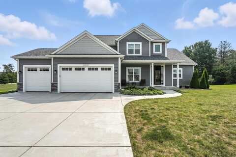 N45w22742 Charlotte Way, Pewaukee, WI 53072