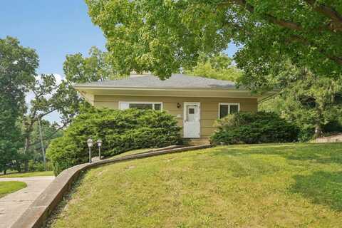 W192s7365 Bay Shore Dr, Muskego, WI 53150
