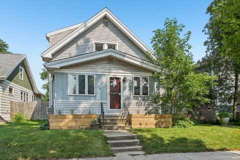 2066 S 79th St, West Allis, WI 53219