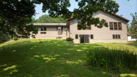 N8125 Flaten Rd, Holmen, WI 54636