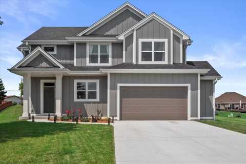 W1176 Fieldcress Ct, Ixonia, WI 53036