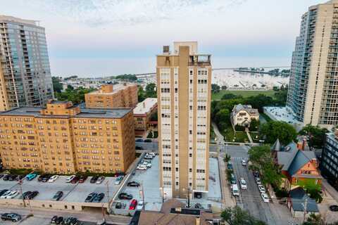 1707 N Prospect Ave, Milwaukee, WI 53202