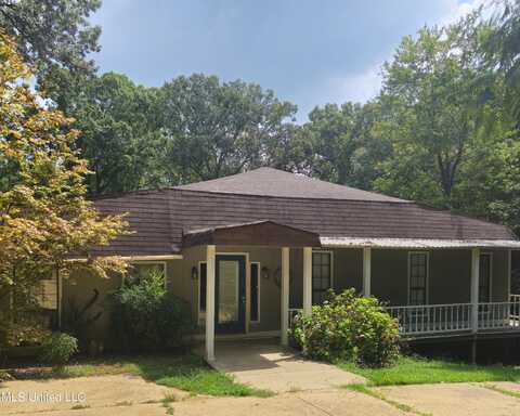 142 Mosley Drive, Pope, MS 38658