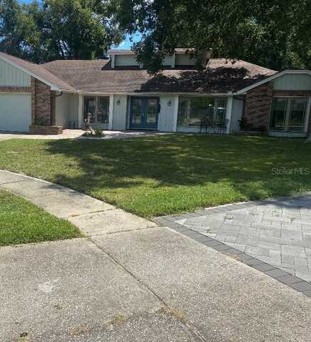 9126 QUEEN ELIZABETH COURT, ORLANDO, FL 32818