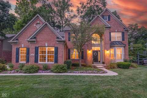 6847 Woodhaven Place, Zionsville, IN 46077