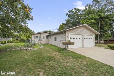 4348 White Sands, Sand Point, MI 48755