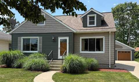 1900 S FARRAGUT, Bay City, MI 48708