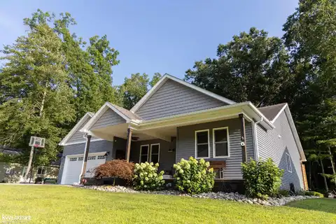3099 Fruit, Algonac, MI 48001