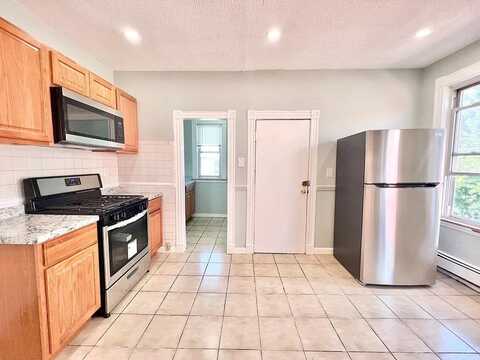 12 Havelock St, Boston, MA 02124